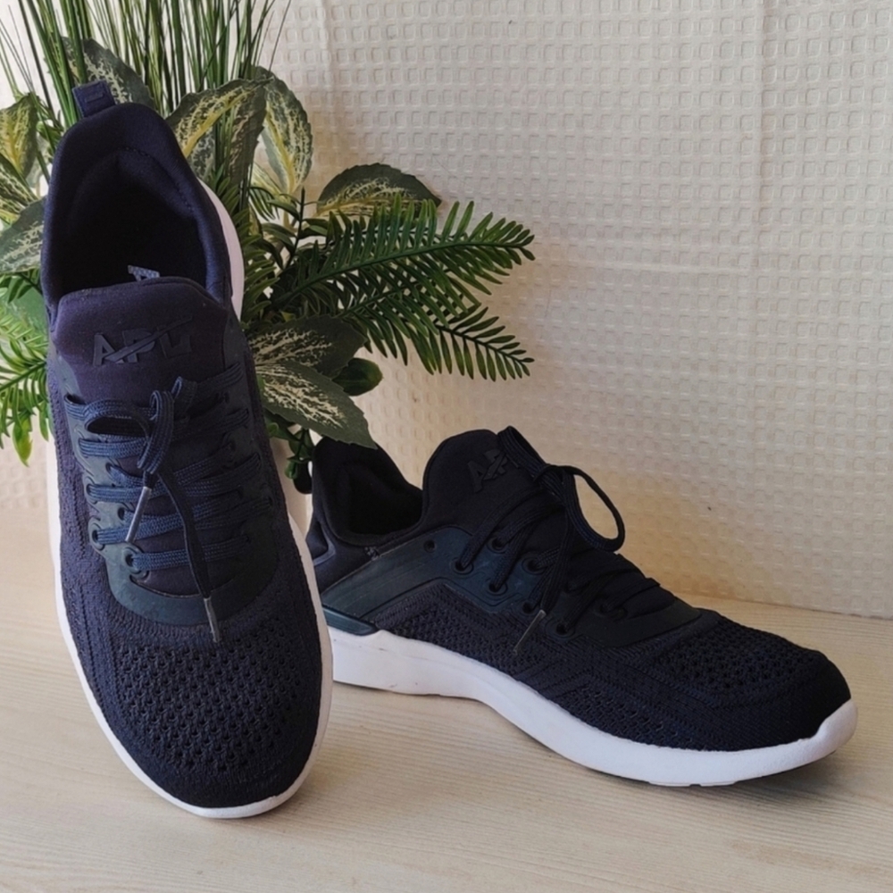 APL Techloom Tracer Women's Training Shoe Navy Size 6.5
